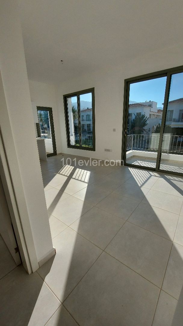 1+1 in a complex in Alsancak, Kyrenia ** 