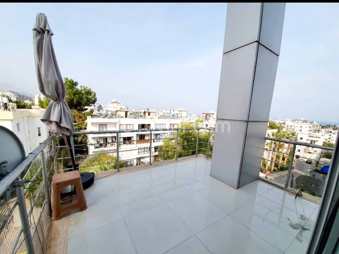 OPPORTUNITY !!!! CYPRUS KYRENIA 3+1 FLAT FOR SALE 135m2 SEA VIEW (OPEN FOR EXCHANGE OF FLAT) ** 