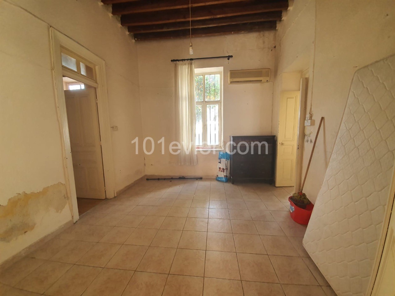 140 m2 COMMERCIAL HOUSING FOR RENT IN CYPRUS GIRNE TURKISH NEIGHBORHOOD 3+1 AND 110m2 COURT ** 