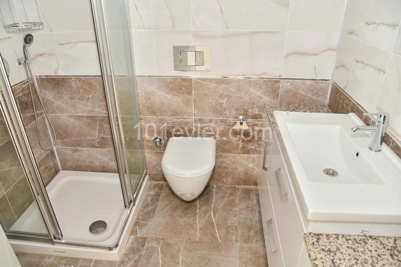 3+1 NEW FLAT FOR SALE IN CYPRUS KYRENIA CENTER 135 m2, SUITABLE FOR COMMERCIAL USE, PERFECT LOCATION ** 