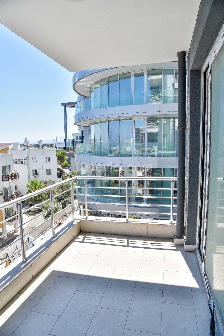 3+1 NEW FLAT FOR SALE IN CYPRUS KYRENIA CENTER 135 m2, SUITABLE FOR COMMERCIAL USE, PERFECT LOCATION ** 