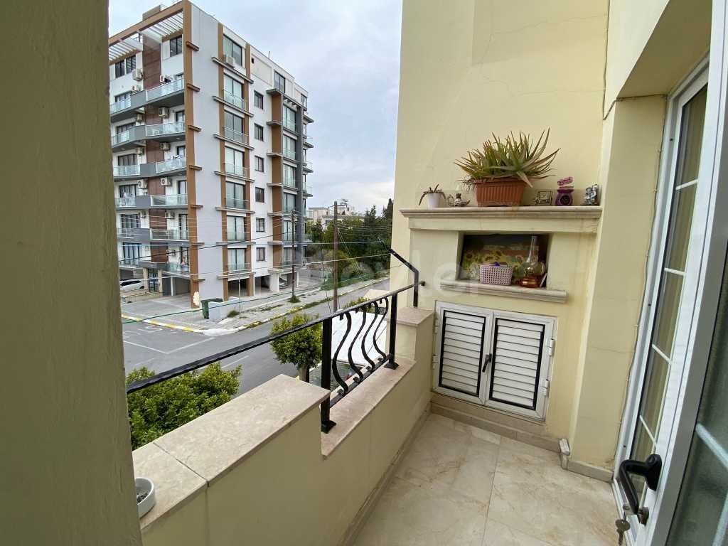 3 bedroom flat for sale Kyrenia city centre 