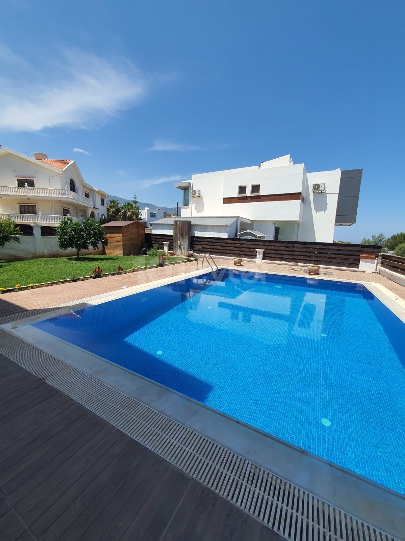 4+1 VILLA WITH SEA VIEW, PRIVATE POOL, ON-SITE, FULLY FURNISHED IN ALSANCAK, KYRENIA, CYPRUS ** 