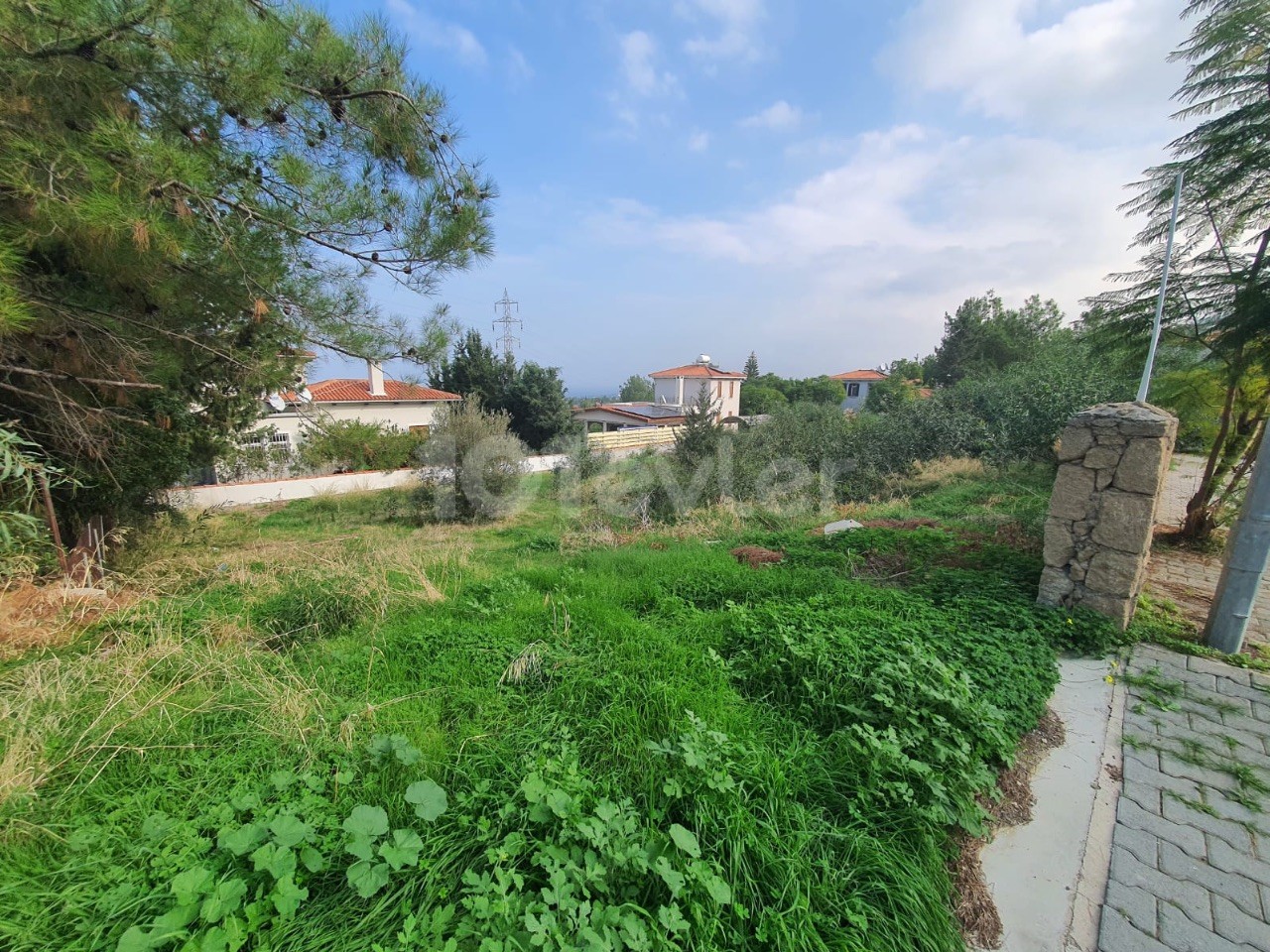 GIRNE BELLAPAIS ,1 EVLEK 3400 SQUARE, 650m2 LAND FOR SALE MADE IN TURKEY