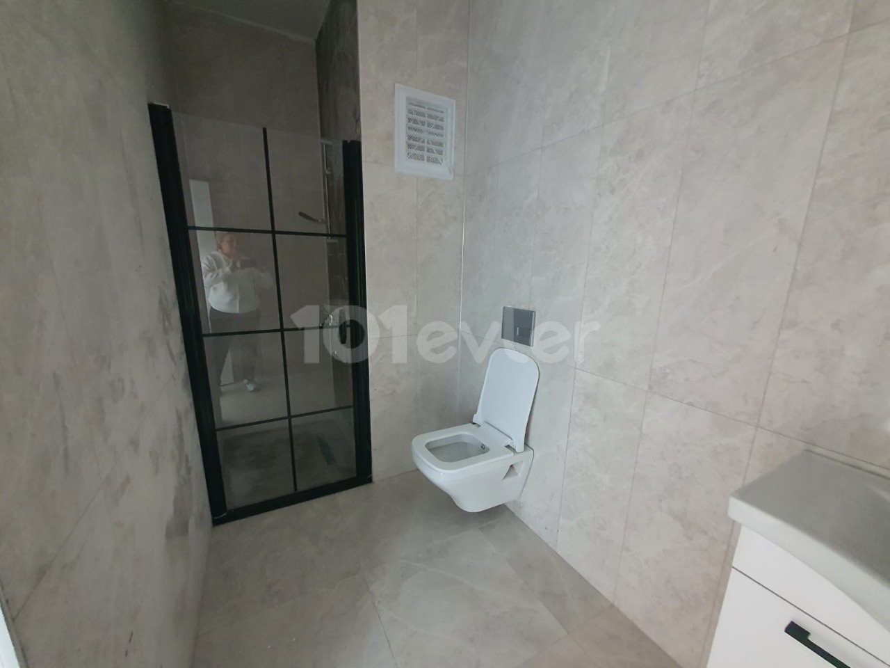 NORTH CYPRUS,KYRENİA,GİRNE,ALSANCAK 2+1 FLAT FOR RENT, LUXUROUS,NEW FLAT,CLOSE TO SEA,BEACHES,MARKETS,ROAD