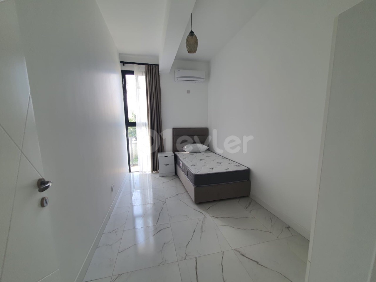 KIBRIS, GİRNE, ALSANCAK KİRALIK YENİ 2+1 EŞYALI DAİRE, DENİZ,ÇEVREYOLUNA VE MARKETLERE YAKIN, MÜKEMMEL KONUM