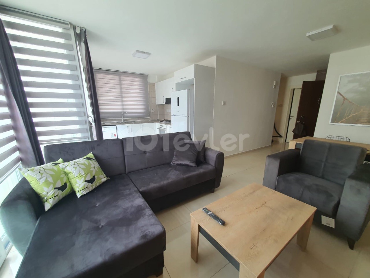 2+1 FURNISHED FLAT IN GIRNE CENTER, CYPRUS, IDEAL FOR THOSE WHO WANT TO BE CLOSE TO THE CITY