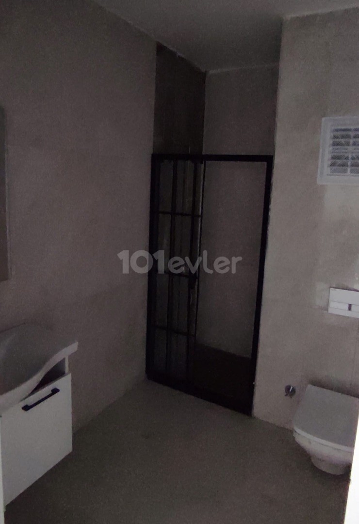 2+1 Flat for Rent in Alsancak, Kyrenia