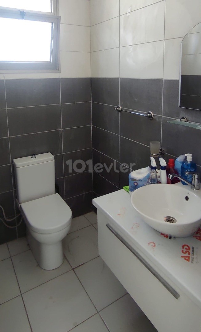 Girne'de Kiralık 1+1 Daire