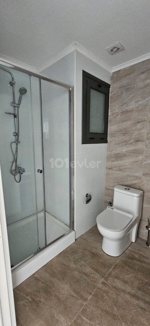 KIBRIS LEFKOŞA HAMİTKÖY'DE SATILIK 3+1 , 133 m2, SİTE İÇİNDE, KLİMALI, JENERATÖRLÜ DAİRE, 1000m2 BAHÇE,ÇOCUK PARKI, GÜVENLİK KAMERALI SİTE