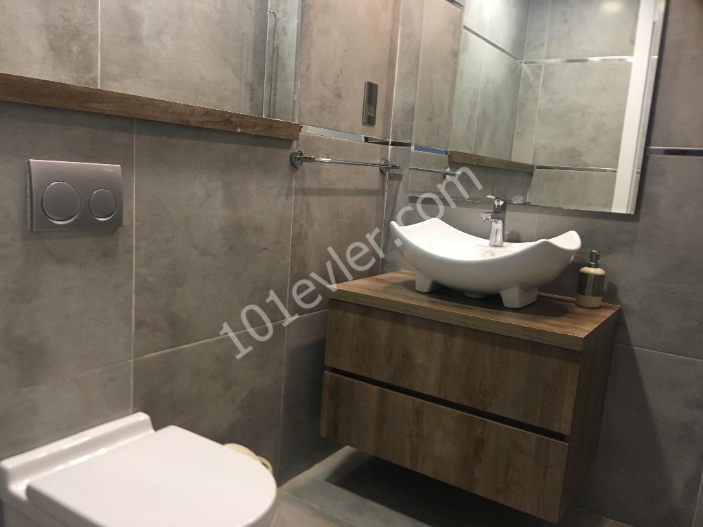 LUXURY 2 + 1 APARTMENT FOR RENT IN THE CENTER OF KYRENIA, TRNC ** 