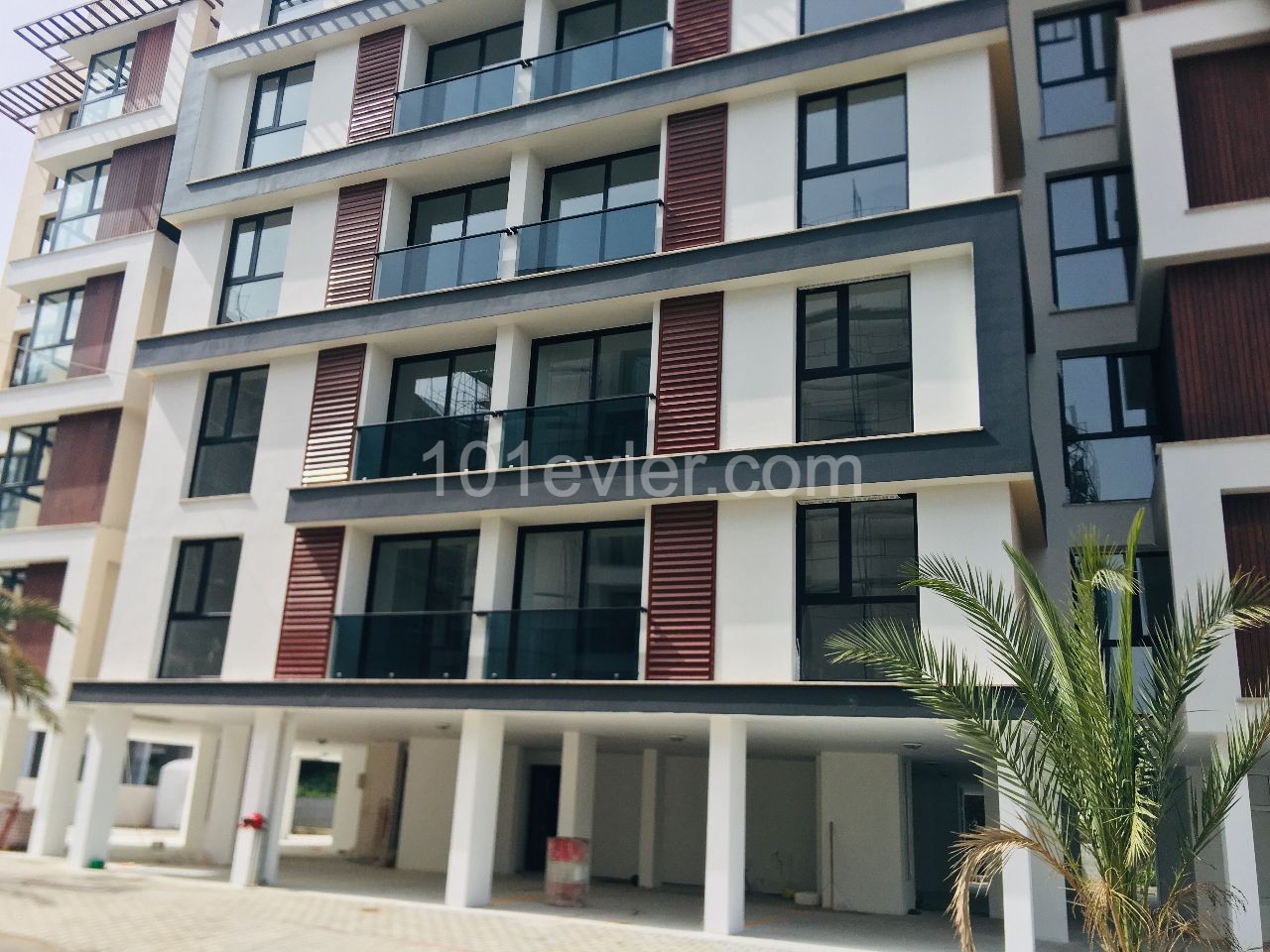 ZERO APARTMENTS FOR SALE IN THE CENTER OF KYRENIA IN THE TRNC ** 