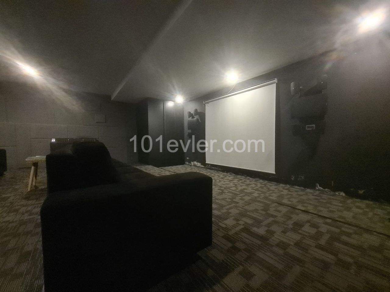 LUXURIOUS FLAT FOR RENT IN KKTC KYRENIA CENTER ** 