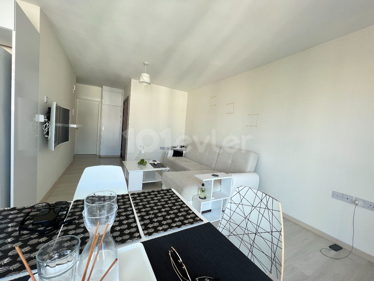 NEW 2 + 1 APARTMENT FOR RENT IN THE CENTER OF KYRENIA, TRNC ** 