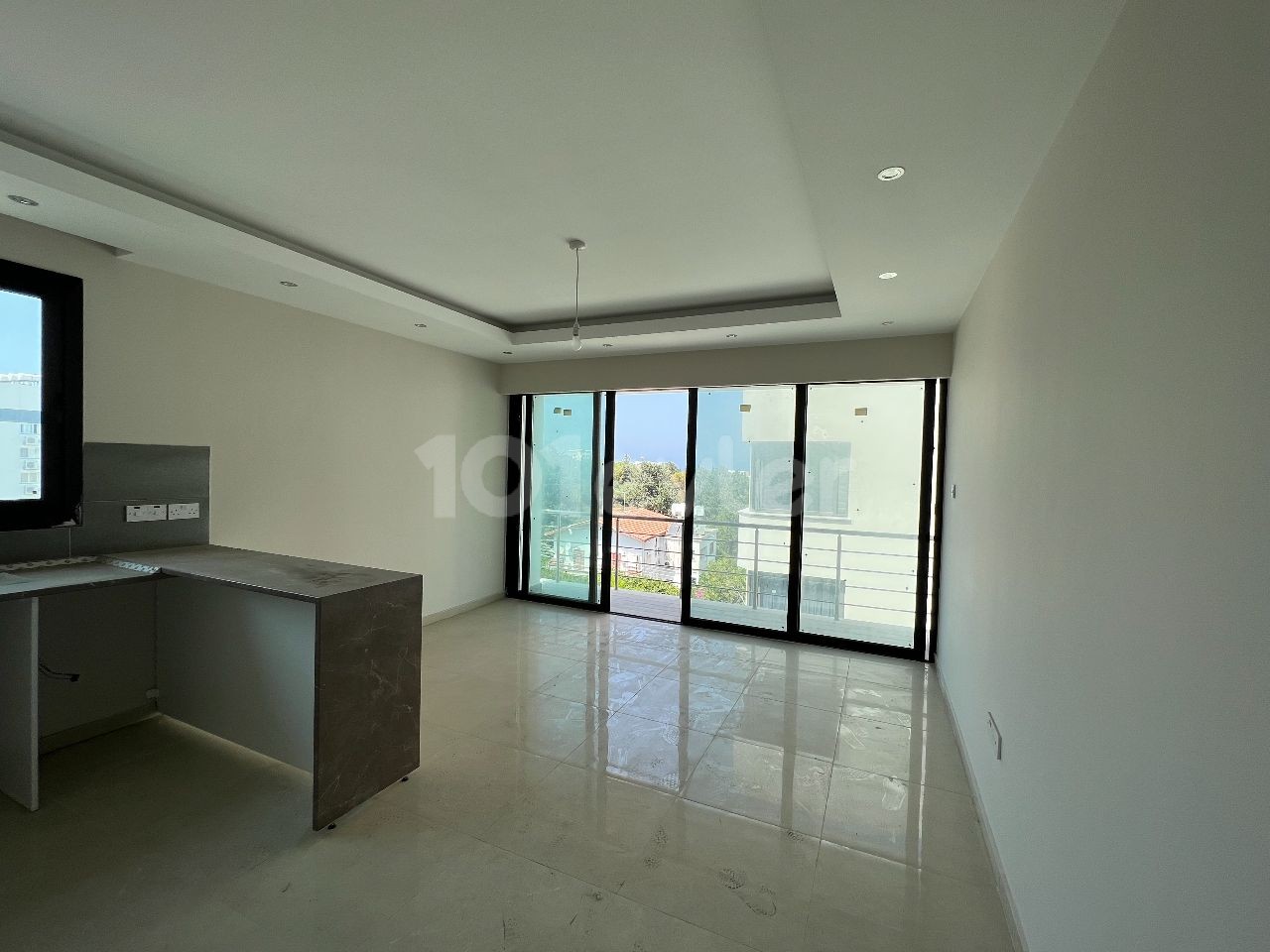 Flat For Sale in Aşağı Girne, Kyrenia