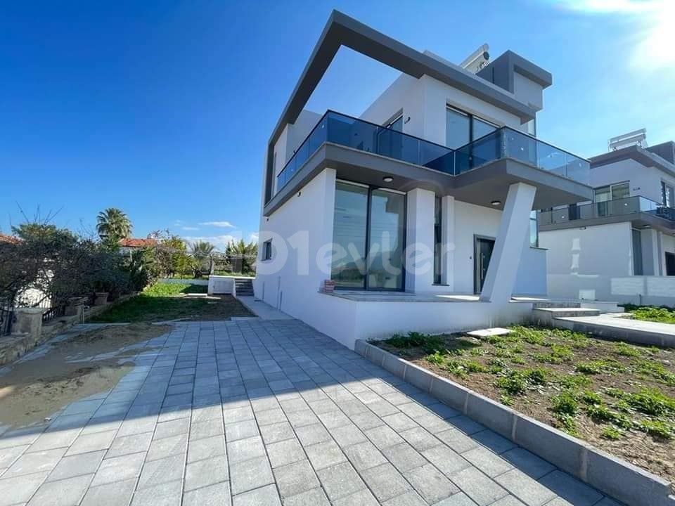 Girne Çatalköy'de Satılık Villa / Villa For Sale in Çatalköy