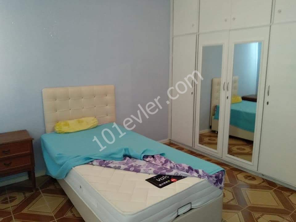 Flat To Rent in Girne Merkez, Kyrenia