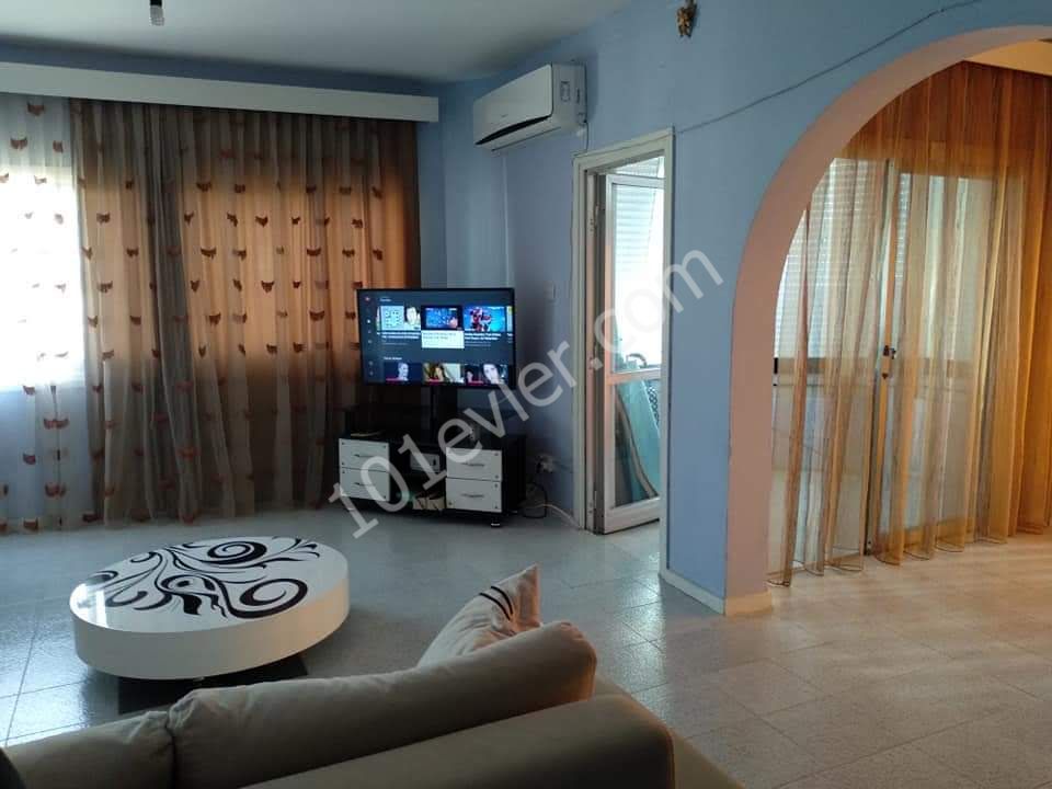 Flat To Rent in Girne Merkez, Kyrenia