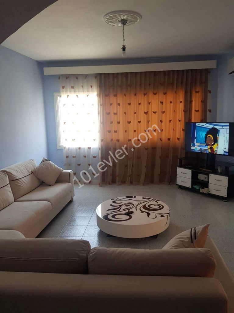 Flat To Rent in Girne Merkez, Kyrenia