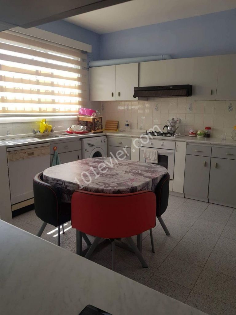 Flat To Rent in Girne Merkez, Kyrenia