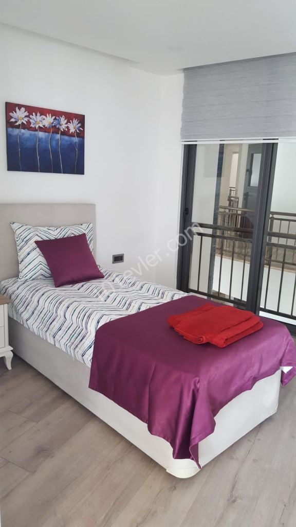 Flat To Rent in Yukarı Girne, Kyrenia