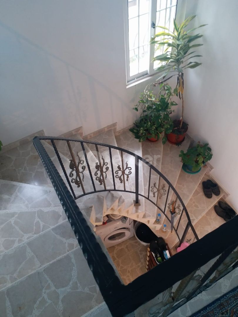 3+1 VILLA WITH LARGE GARDEN IN ÇATALKOY REGION IN KYRENIA