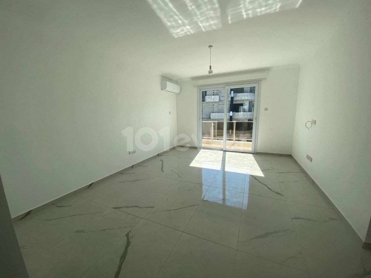 2+1 FLAT FOR SALE IN LONG BEACH near to sea