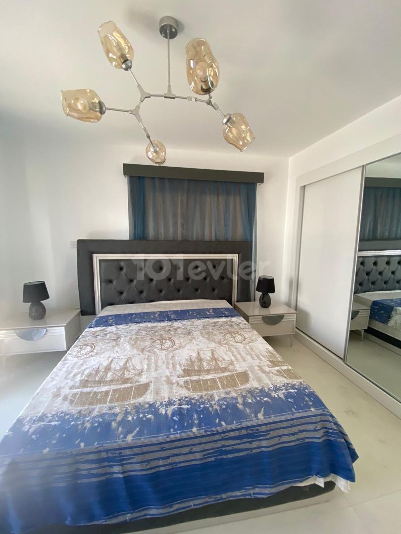 1+1 penthouse deniz manzaralı full eşyalı büyük balkonlu