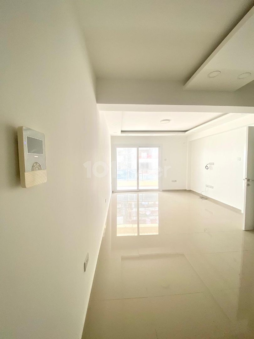 2+1 FLAT IN GOLDEN RESIDENCE FOR SALE