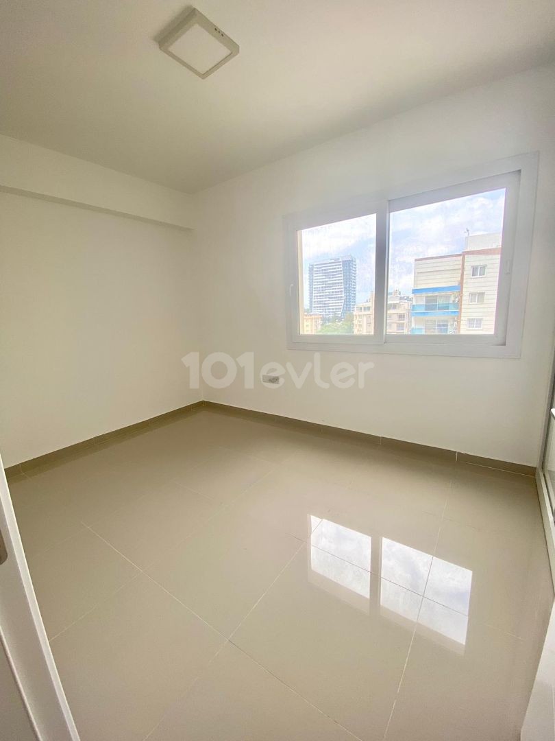 2+1 FLAT IN GOLDEN RESIDENCE FOR SALE