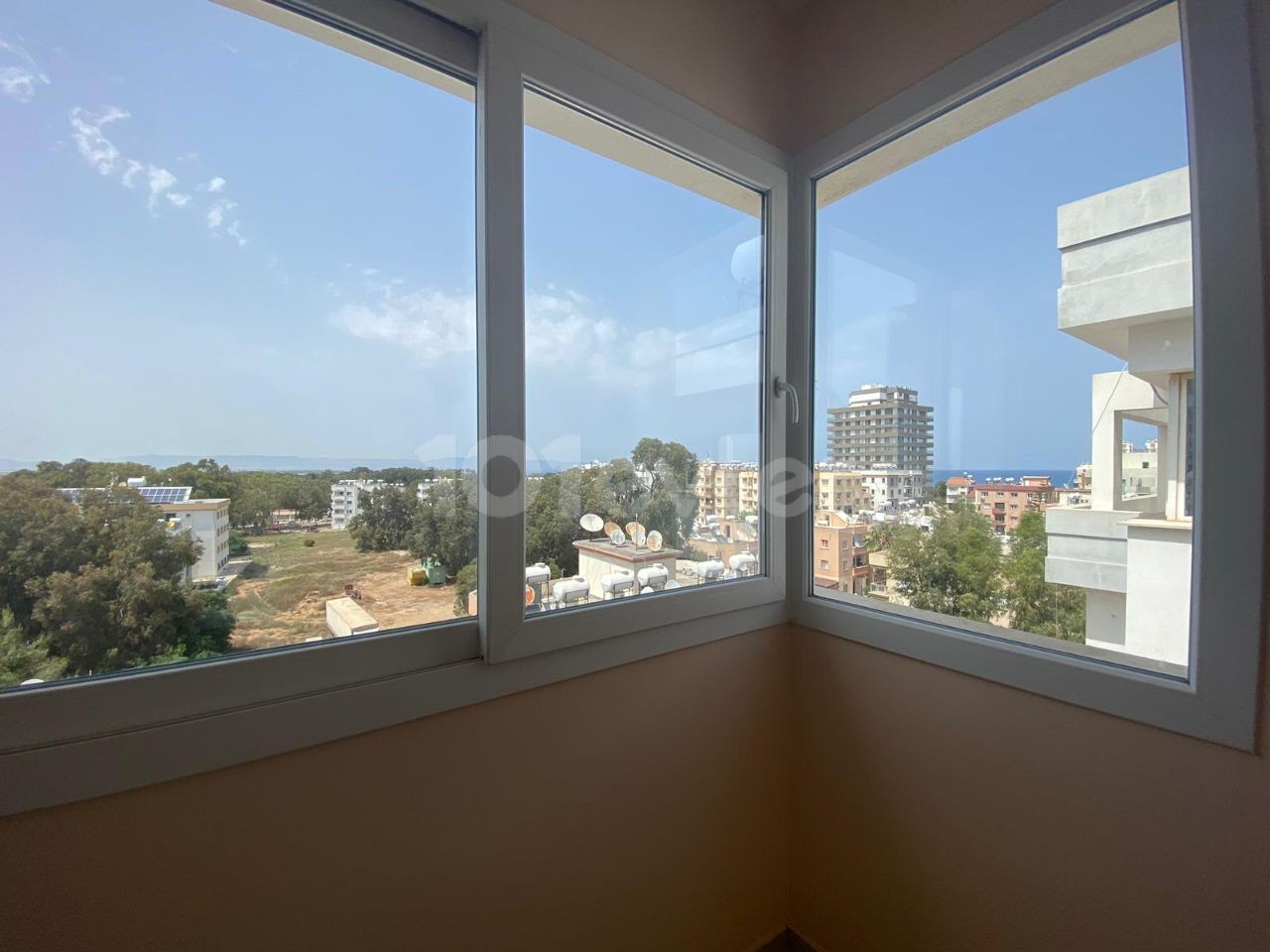 3+1 PENTHOUSE 3 büyük balkonlu ve deniz manzaralı