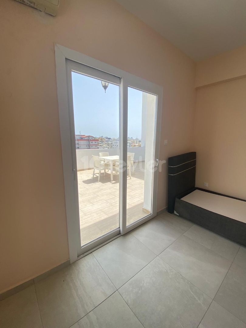 3+1 PENTHOUSE 3 büyük balkonlu ve deniz manzaralı