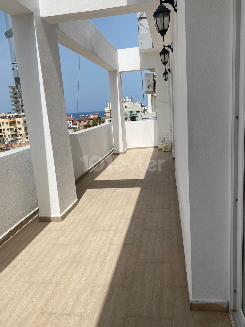 3+1 PENTHOUSE 3 büyük balkonlu ve deniz manzaralı