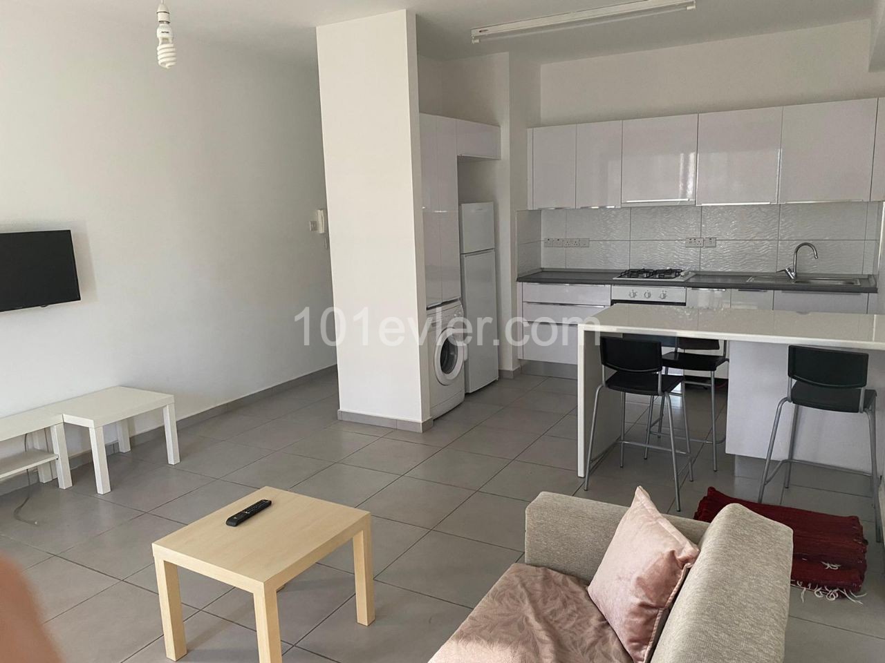 LEFKOŞA KÜÇÜK KAYMAKLI BÖLGESİNDE LEMAR MARKETARKASI  KİRALIK FULL EŞYALI 2+1 YENİ DAİRE 400 STG +6+6 ÖDMELİ 05338711922 