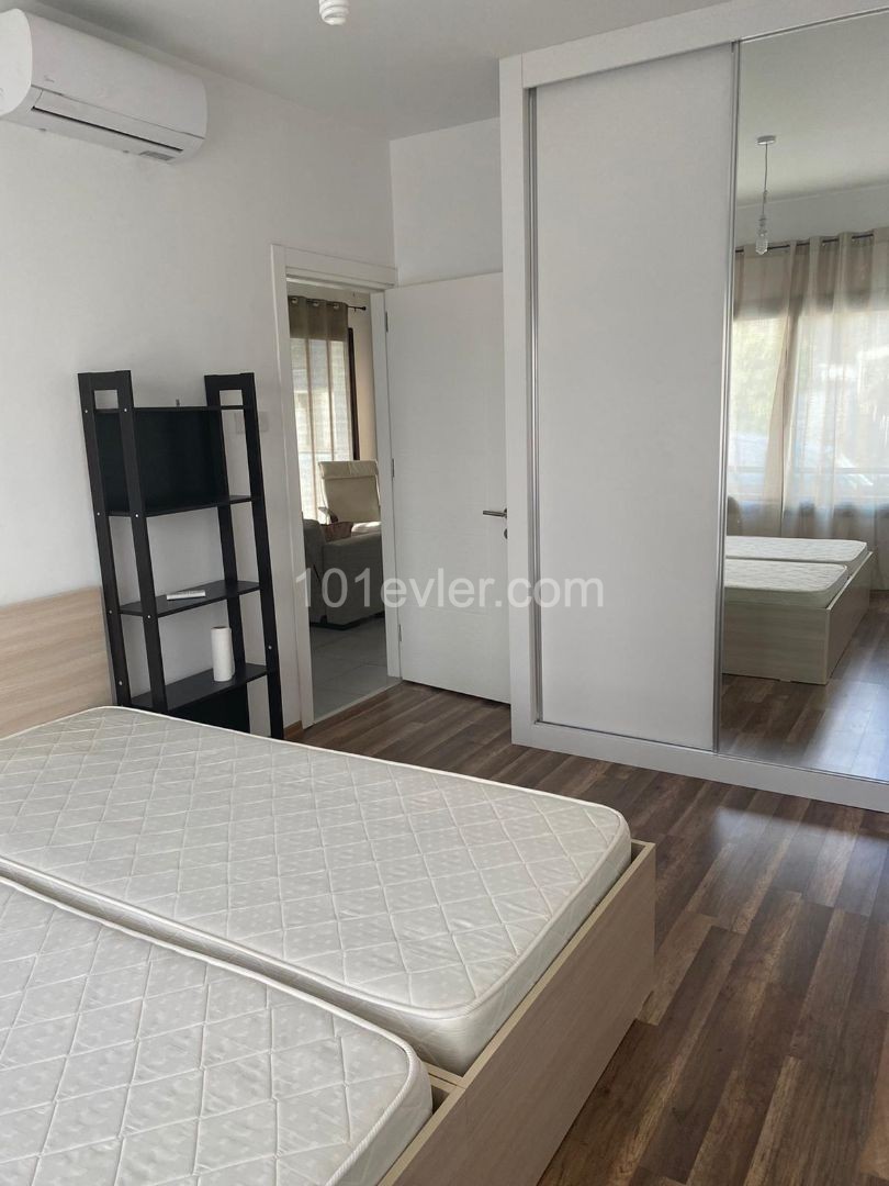 LEFKOŞA KÜÇÜK KAYMAKLI BÖLGESİNDE LEMAR MARKETARKASI  KİRALIK FULL EŞYALI 2+1 YENİ DAİRE 400 STG +6+6 ÖDMELİ 05338711922 