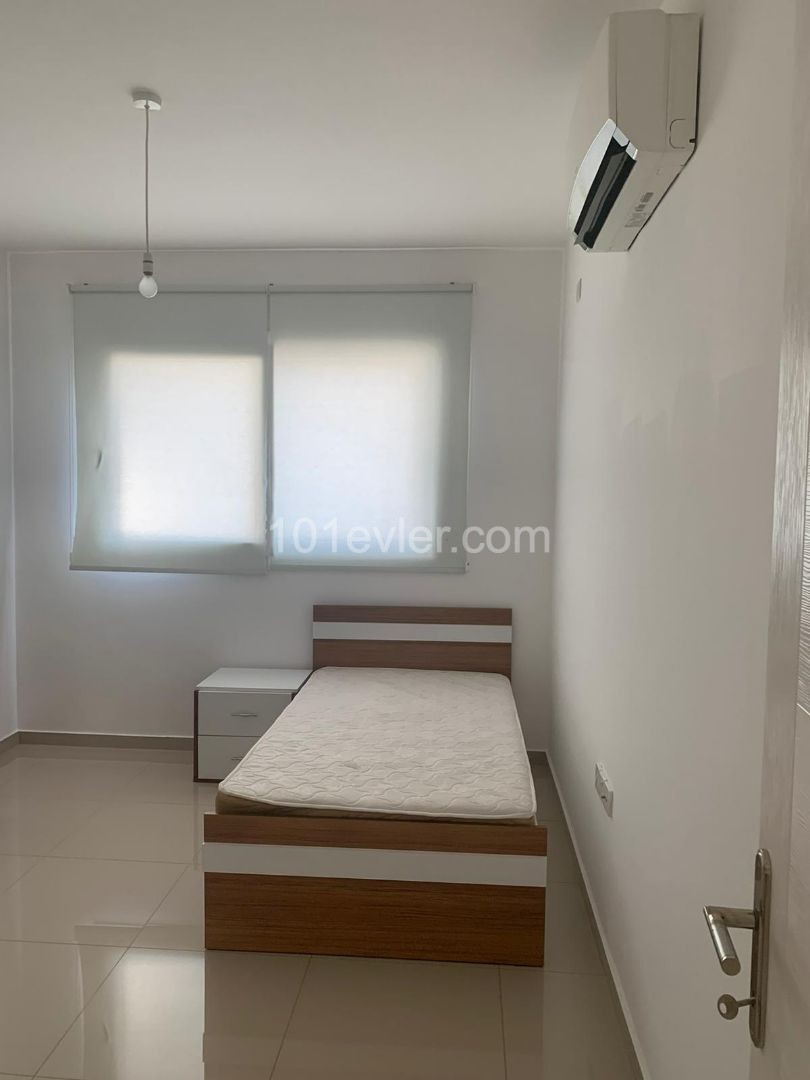 Nikosia kleine Sahne / 3+1 / 350 Dollar / voll möbliert / 6 + 6 Zahlungsmöglichkeiten / 5000 Anzahlung / kamsel Real Estate 05338616118-05338711922 ** 