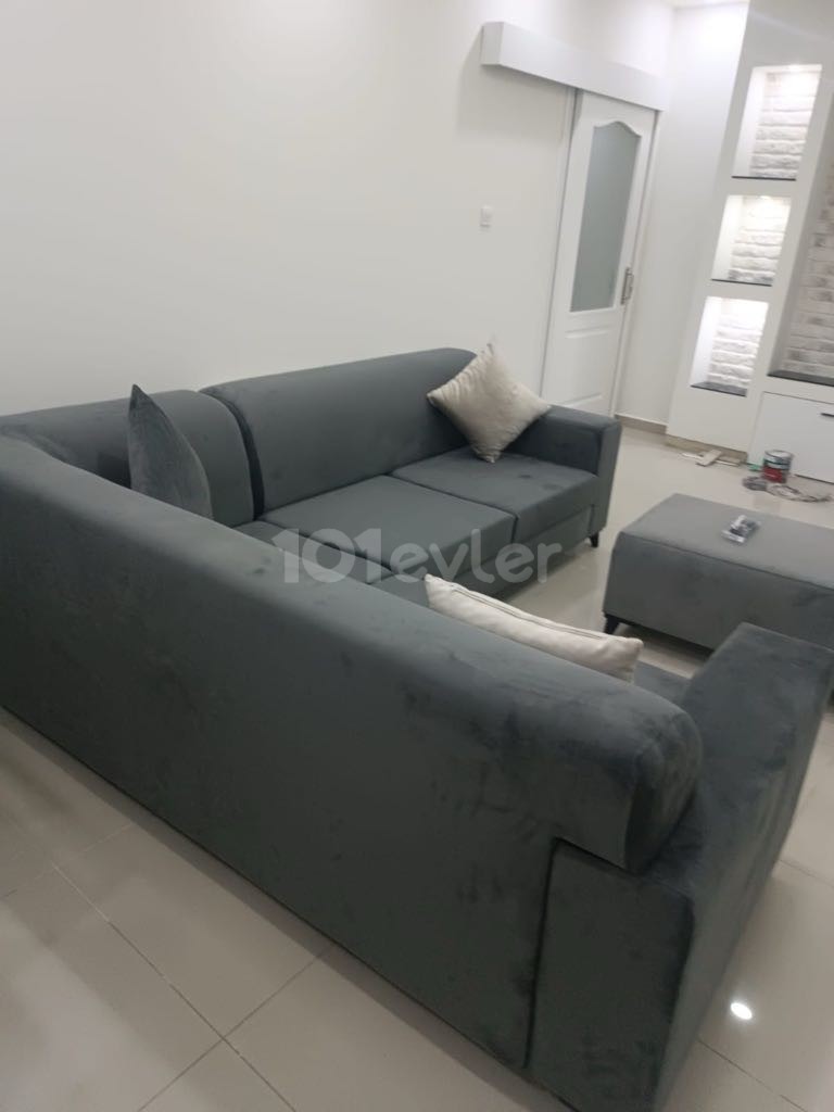 آپارتمان 3+1 جنب پارک جزیره سبز Gönyeli 500 Stg پیش پرداخت 6 ماهه 1 کارمزد سرویس 05338711922 05338616118