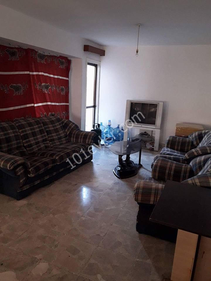 Flat For Sale in Köşklüçiftlik, Nicosia