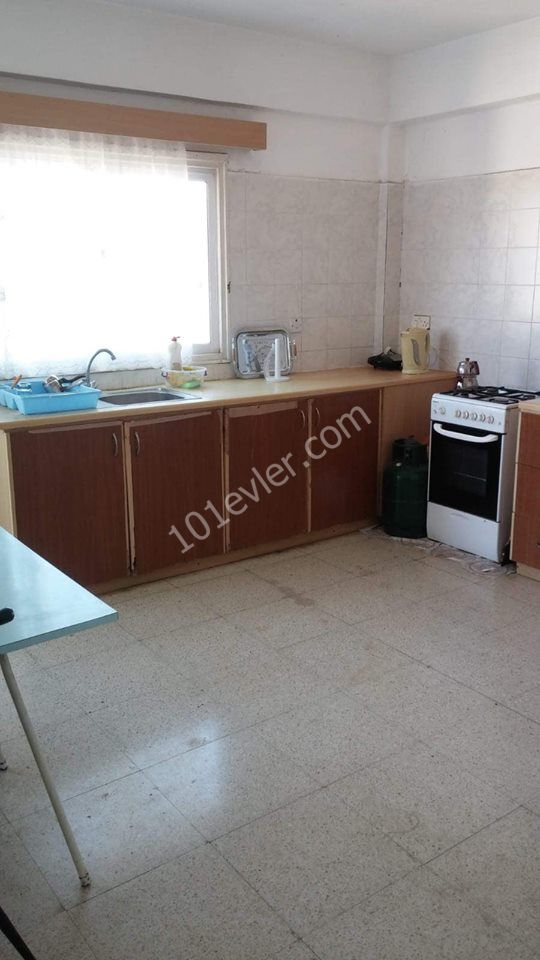 Flat To Rent in Ortaköy, Nicosia