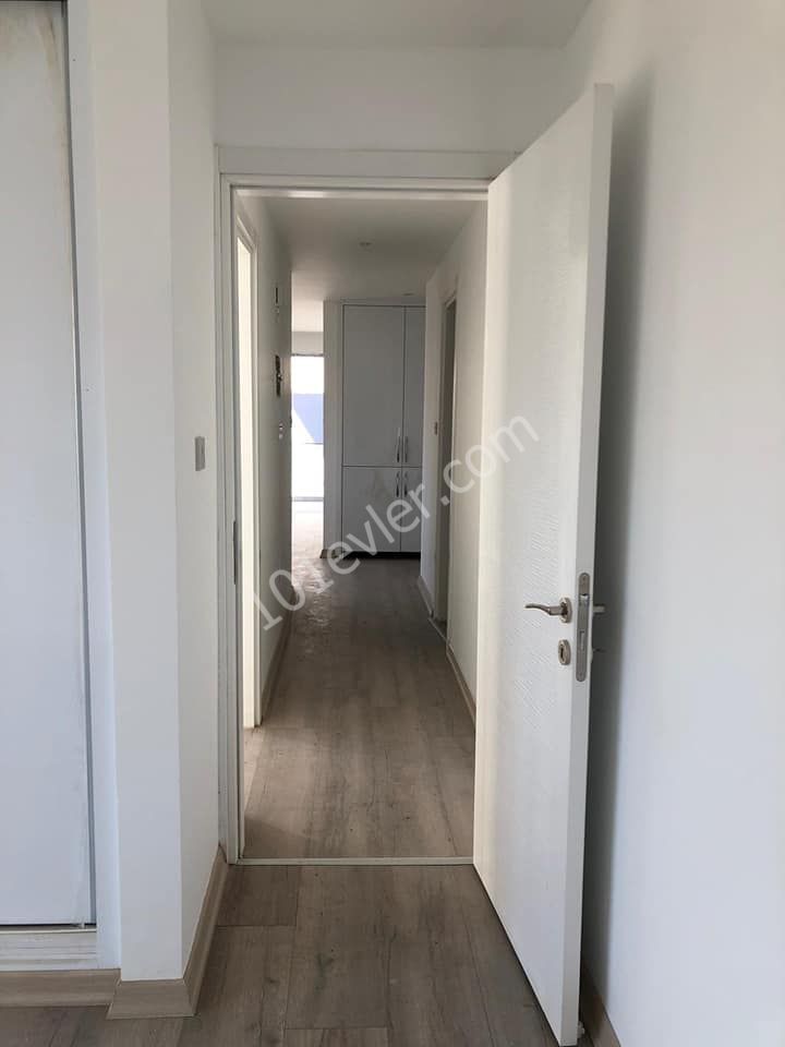 Flat For Sale in Küçük Kaymaklı, Nicosia