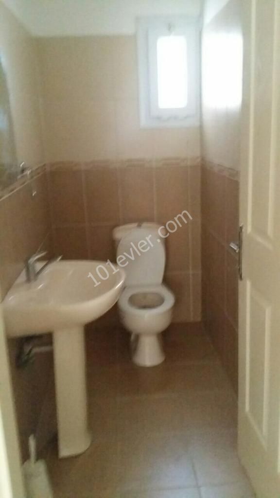 Flat To Rent in Ortaköy, Nicosia