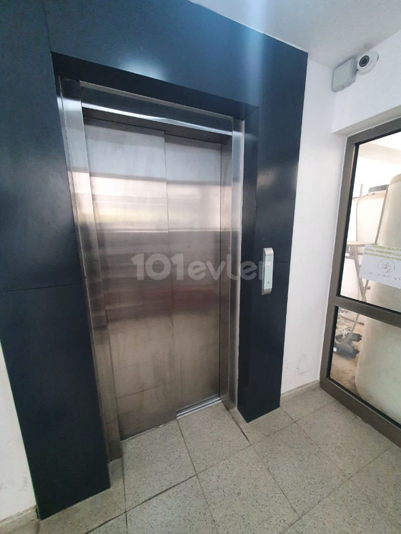 RENT 1 +1 OPPOSITE SHOKMAR MARKET IN KYRENIA CENTER ** 