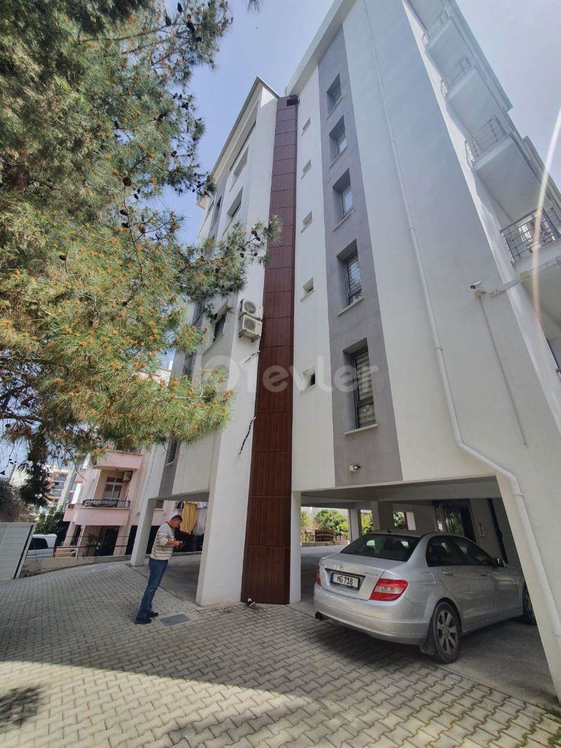 RENT 1 +1 OPPOSITE SHOKMAR MARKET IN KYRENIA CENTER ** 