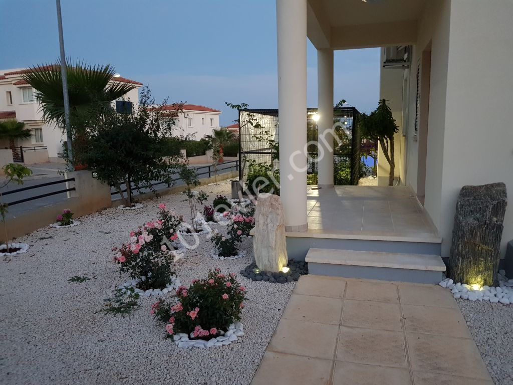 From owner Perfect 3 bedroom villa with pool for sale near Bogaz 1km from sea 