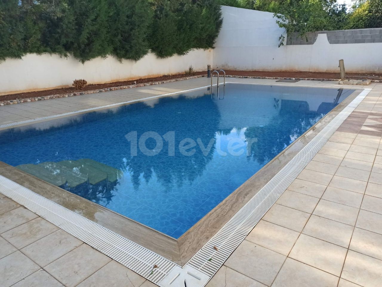 4 BEDROOM VILLA WITH POOL IN ISKELE GARDENS. ** 