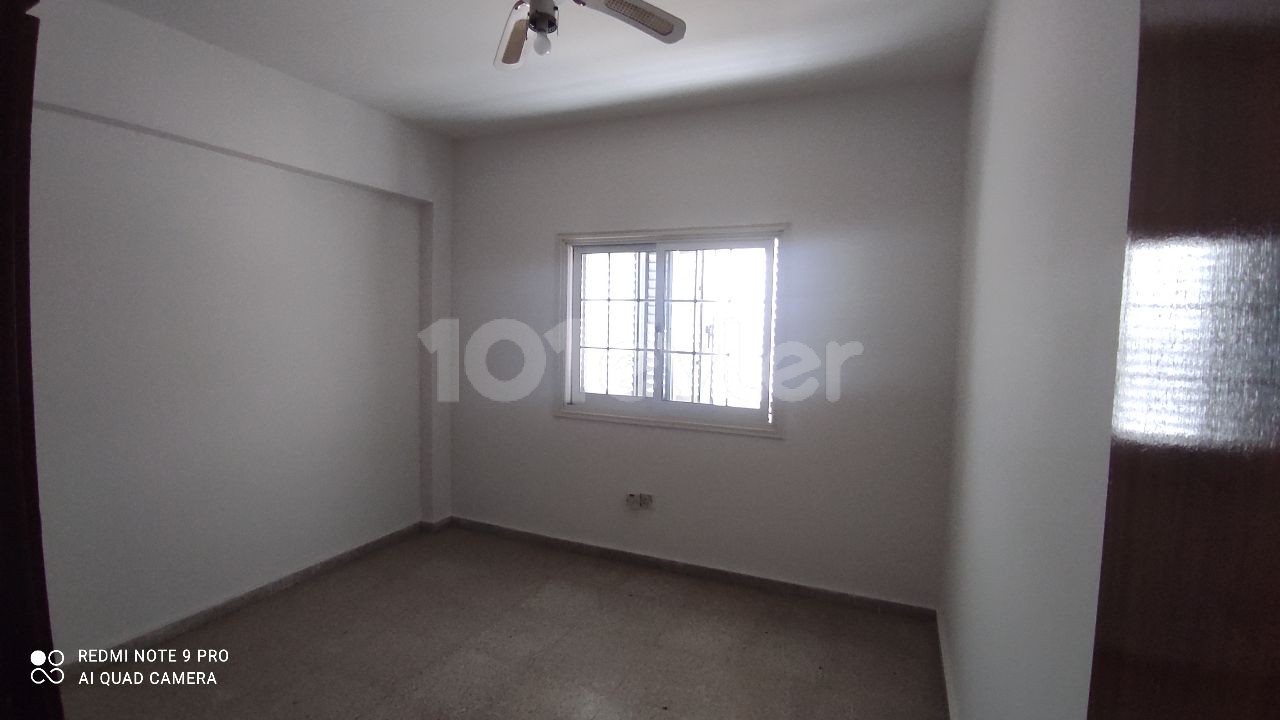 3 + 2 APARTMENT FOR SALE IN THE CENTER OF FAMAGUSTA. ** 