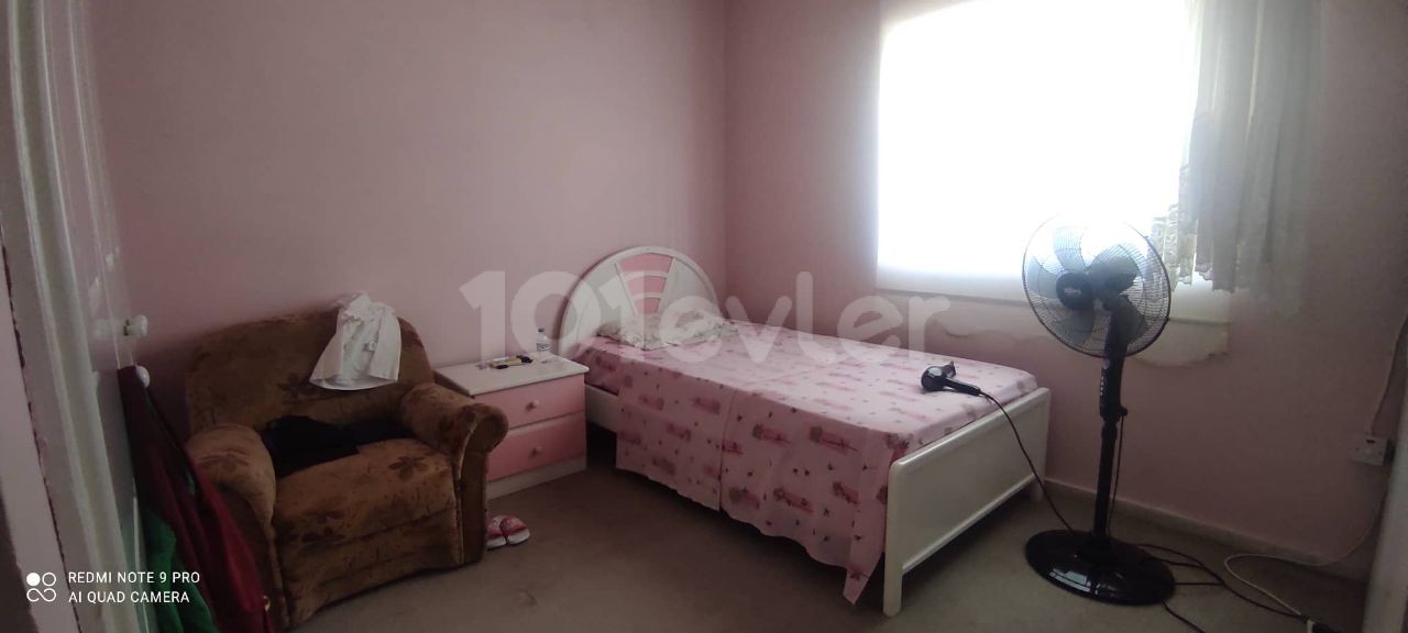 MAĞUSA MERKEZDE SATILIK 3+1 DAİRE.