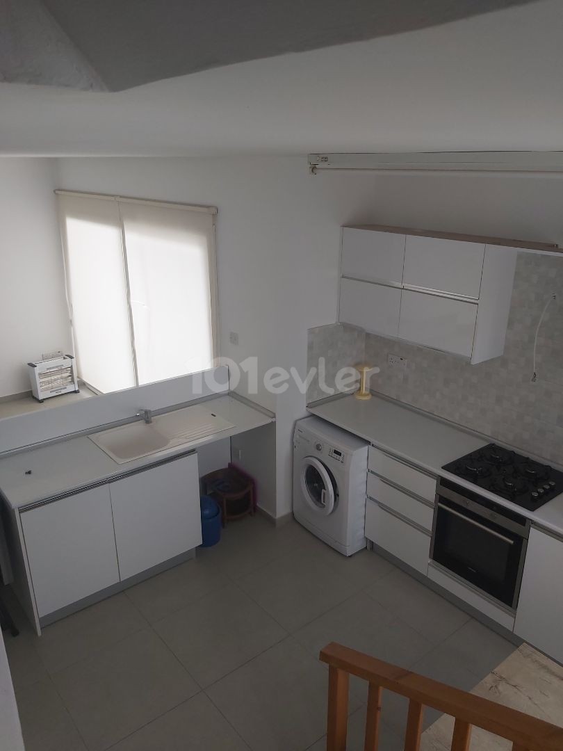 Famagusta merlezde 2+1 Vermietung duplex penthowse Wohnung zu vermieten