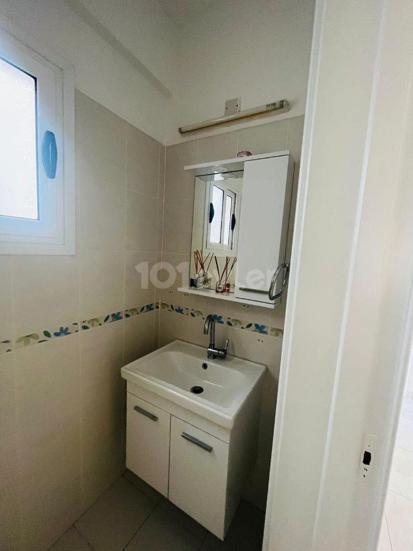 3+1 CENTER FLAT FOR SALE IN CANAKKALE, VERY CLEAN, MAINTAINED