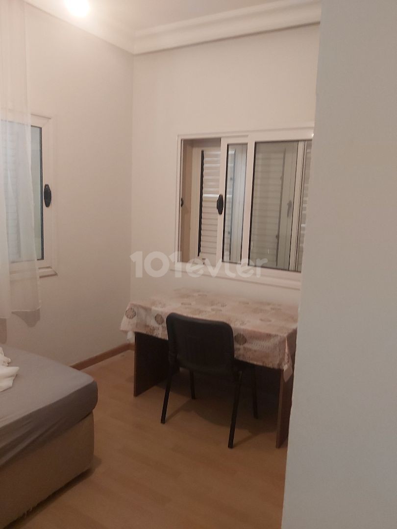 2+1 FURNISHED FLAT FOR RENT IN WALKING DISTANCE TO FAMAGUSA EMU